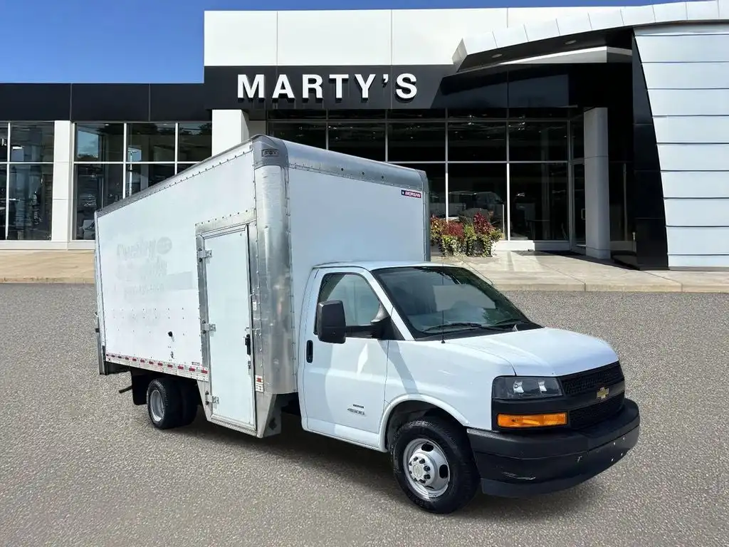 2021 Chevrolet Express 4500 177" WB's photo