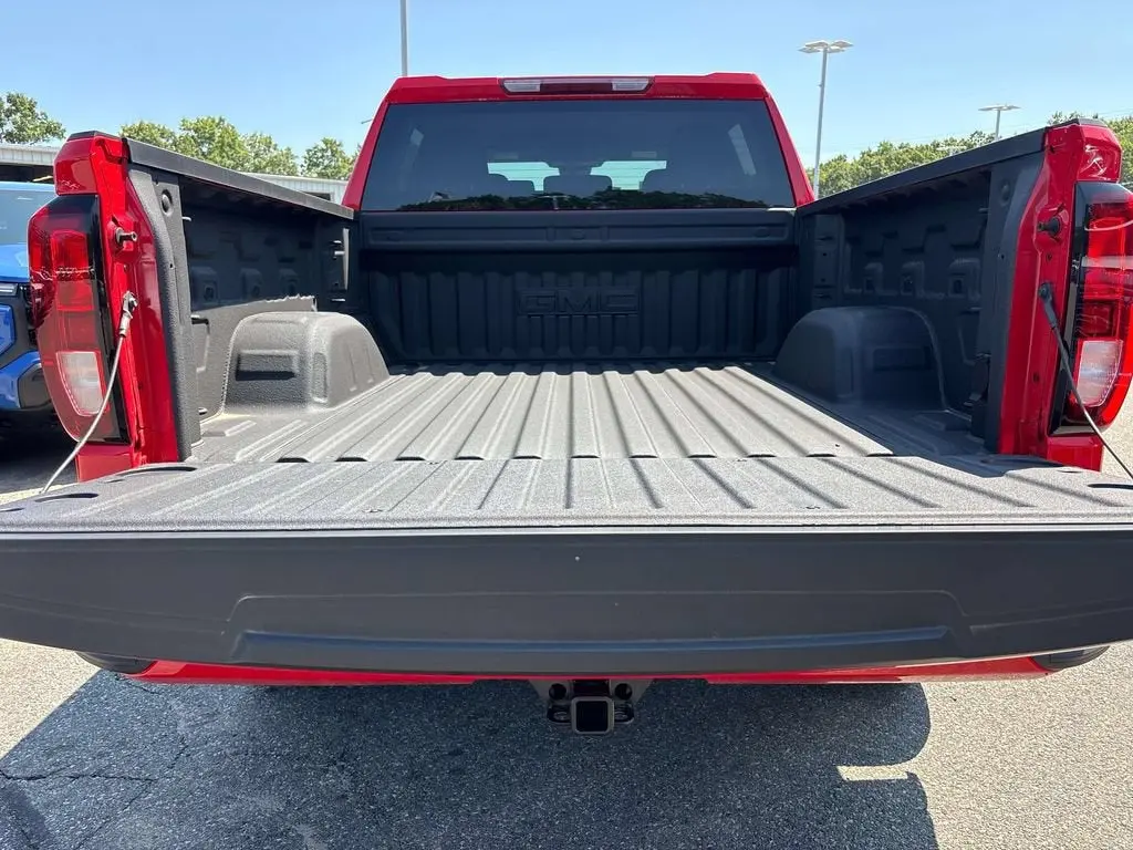 2026 GMC Sierra Elevation 4WD Crew Cab Standard Box photo 4