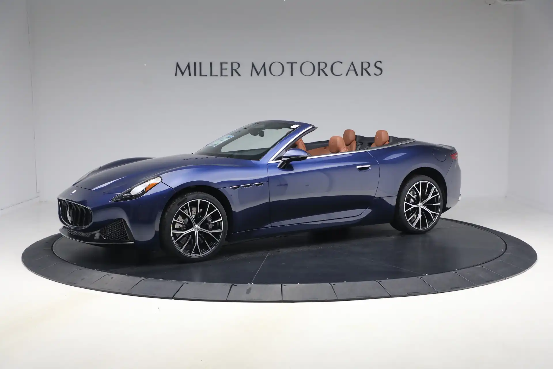 2026 Maserati GranCabrio Base's photo