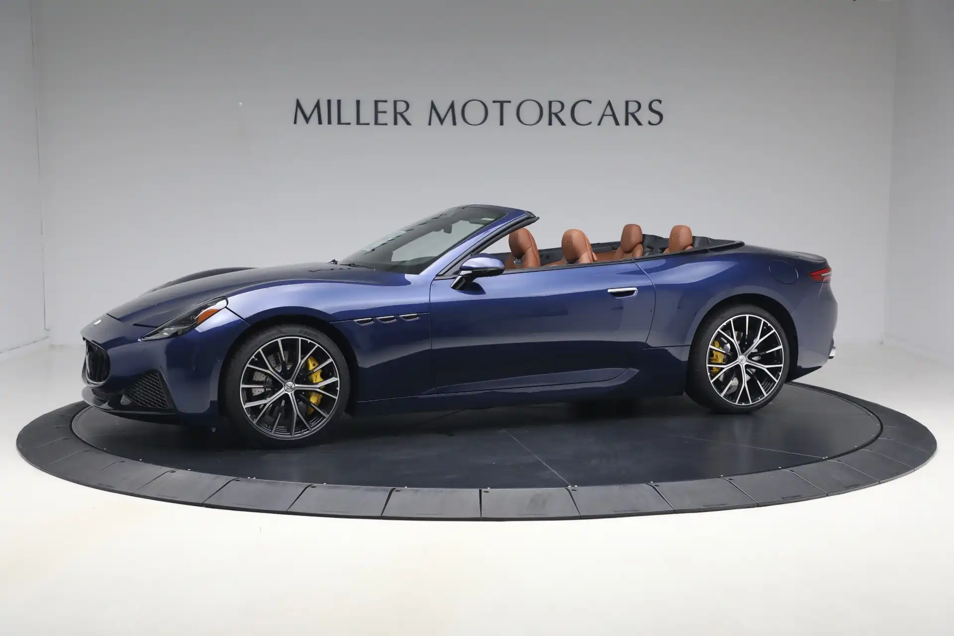 2026 Maserati GranCabrio Base's photo