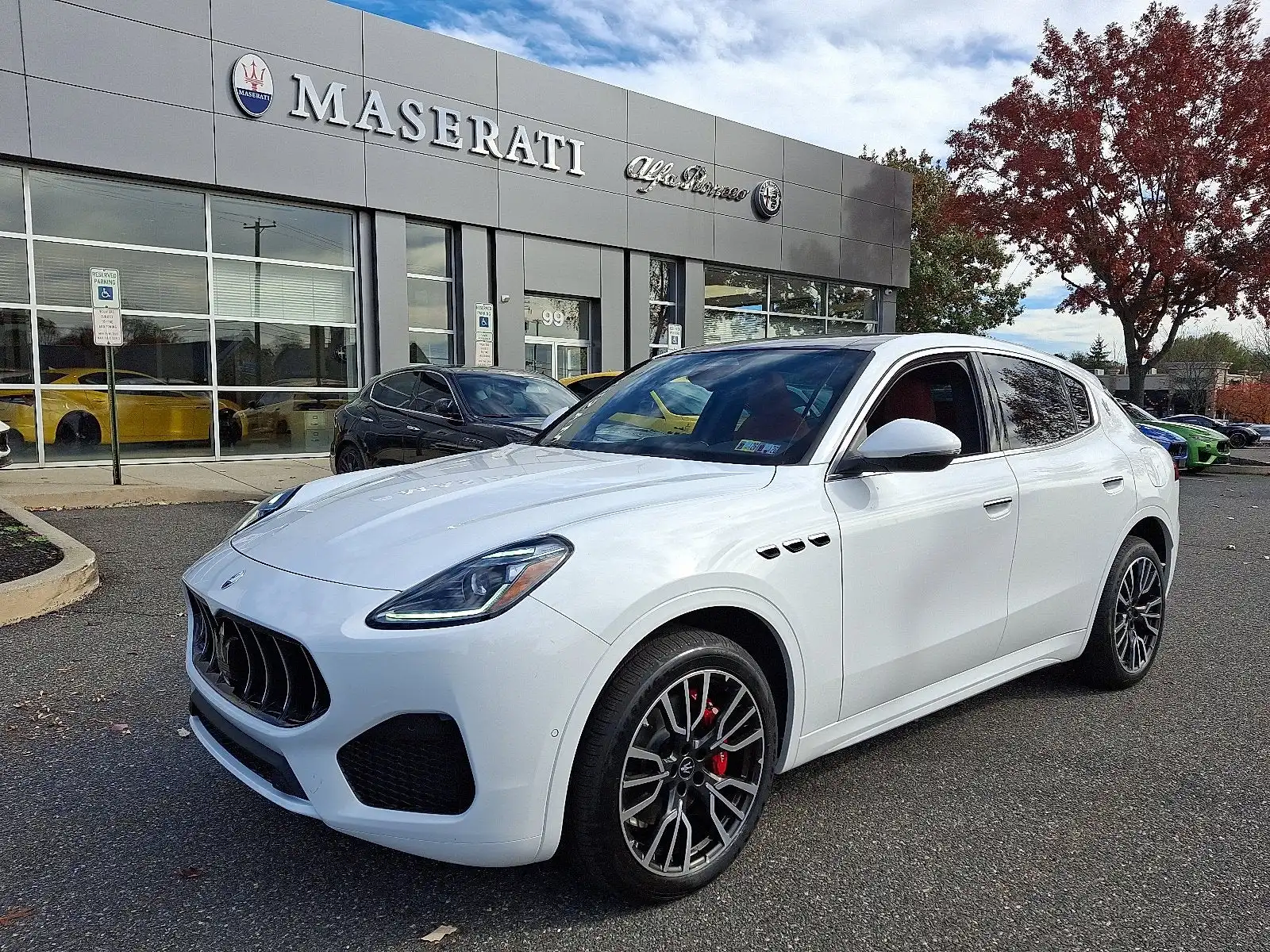 2025 Maserati Grecale 2.0 MHEV AUTO 4WD's photo