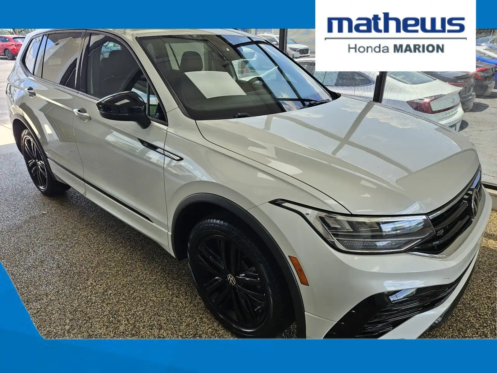 2022 Volkswagen Tiguan 2.0T SE R-Line Black 4Motion's photo
