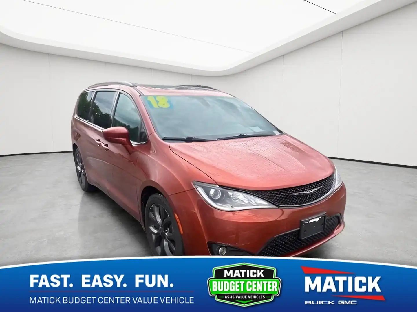 2018 Chrysler Pacifica Touring L Plus's photo