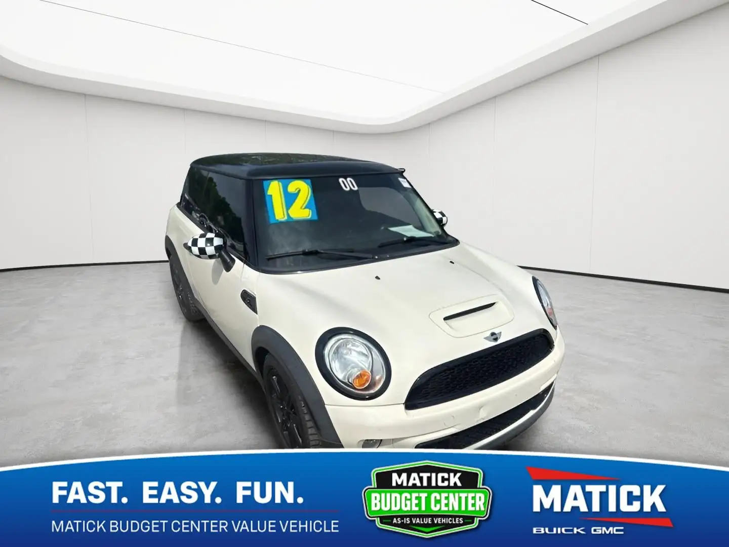 2012 MINI Cooper S photo 1