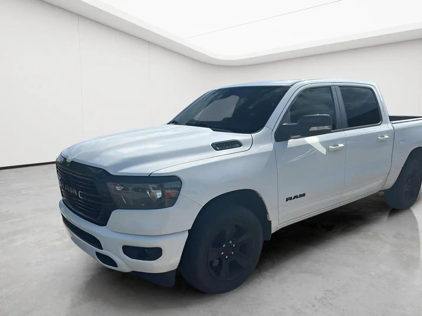 2021 RAM 1500 Big Horn/Lone Star 4x4 Crew Cab 5'7's photo