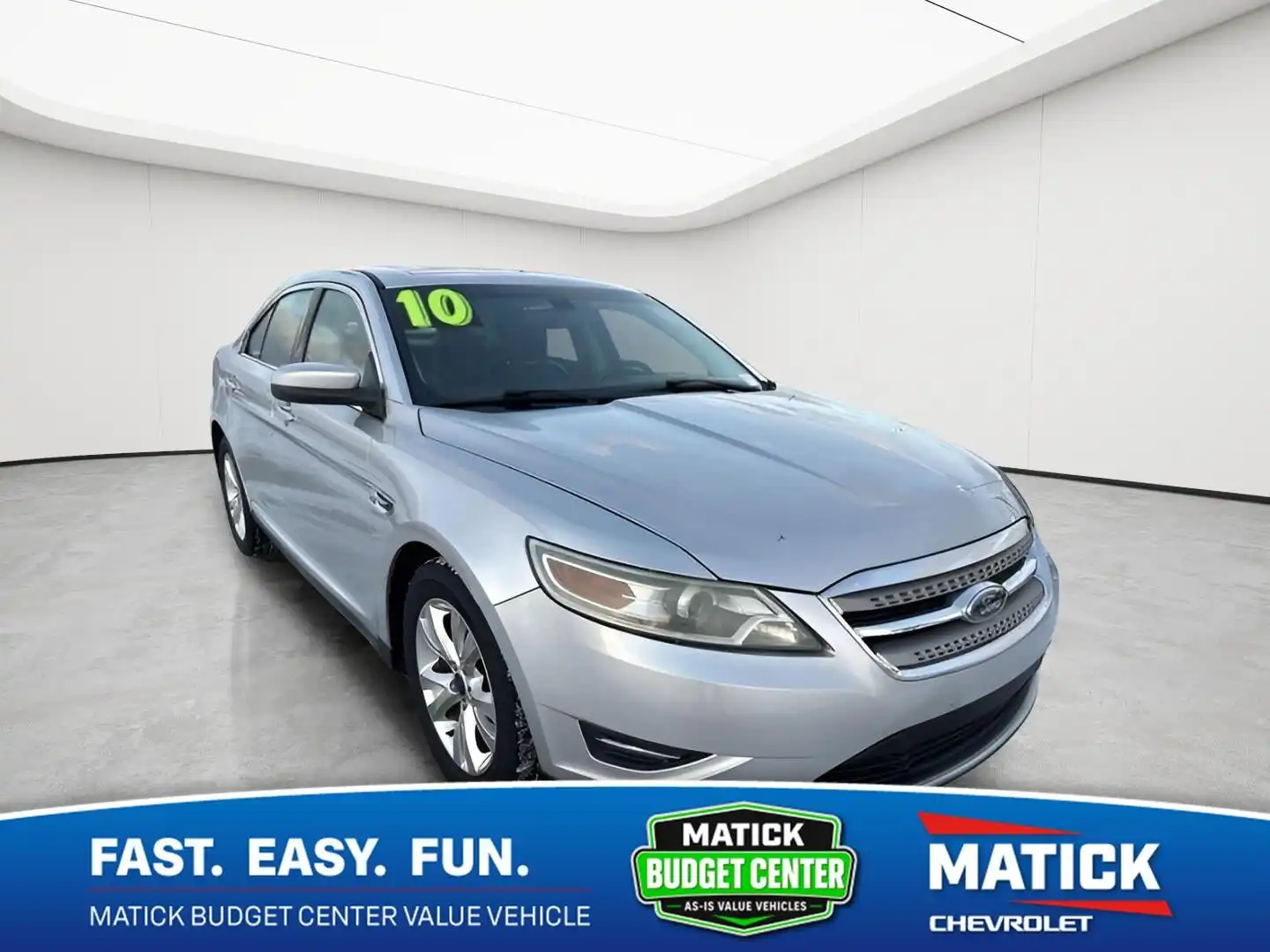 2010 Ford Taurus SEL FWD's photo