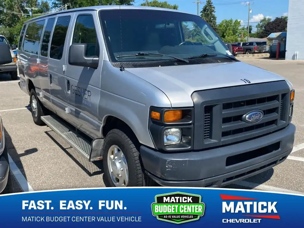 2013 Ford E-Series E-350 XL Super Duty Extended's photo