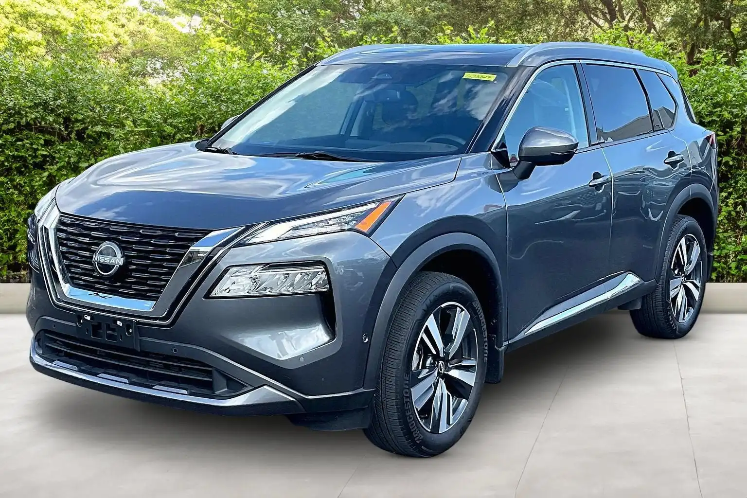 2023 Nissan Rogue SL AWD's photo