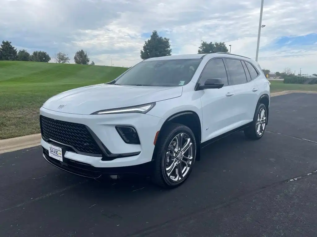 2026 Buick Enclave Sport Touring AWD's photo