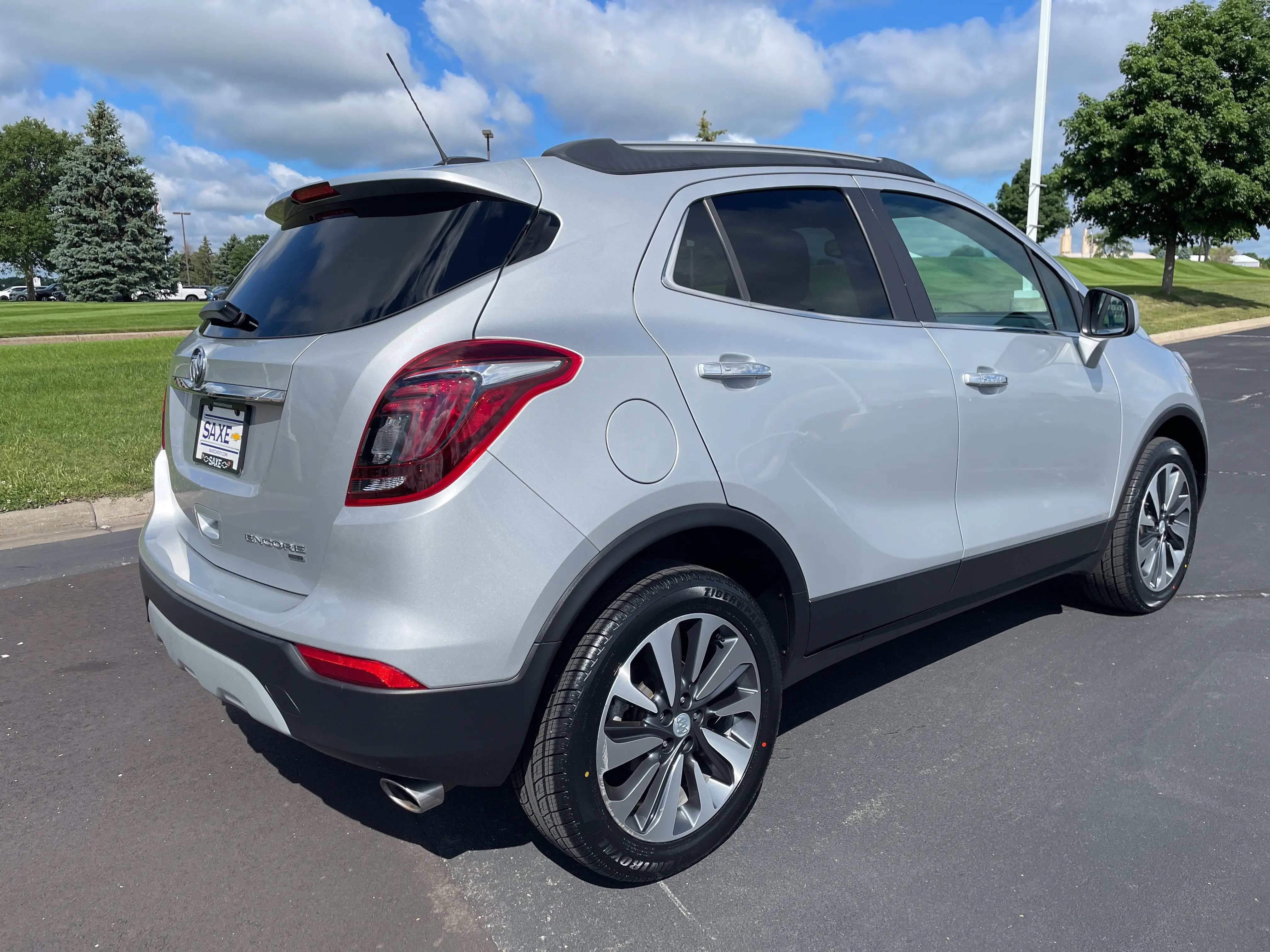 2022 Buick Encore Preferred AWD photo 5