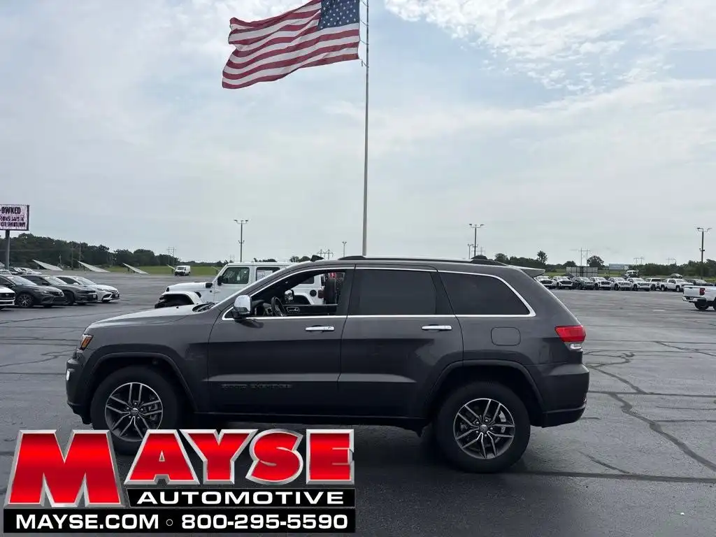 2017 Jeep Grand Cherokee Limited 4WD's photo