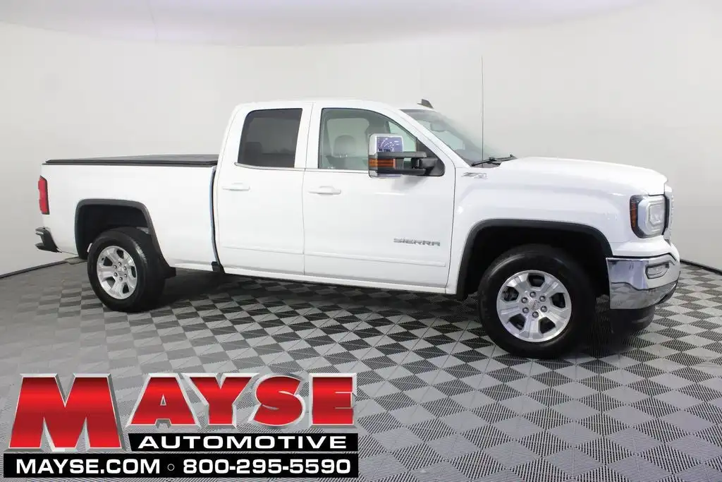 2017 GMC Sierra SLE 4WD Double Cab Standard Box's photo