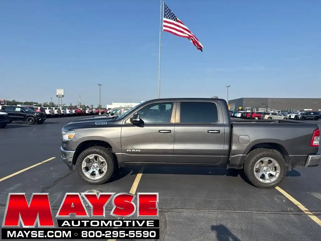 2019 RAM 1500 Big Horn/Lone Star 4WD Crew Cab 5'7's photo
