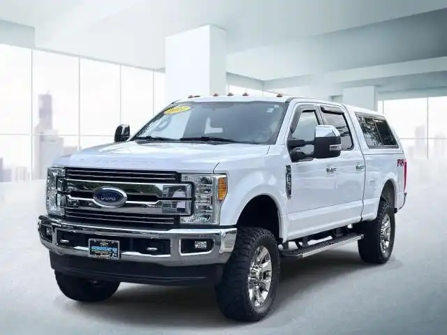 2017 Ford F-250 Lariat 4WD Crew Cab 8' Box's photo