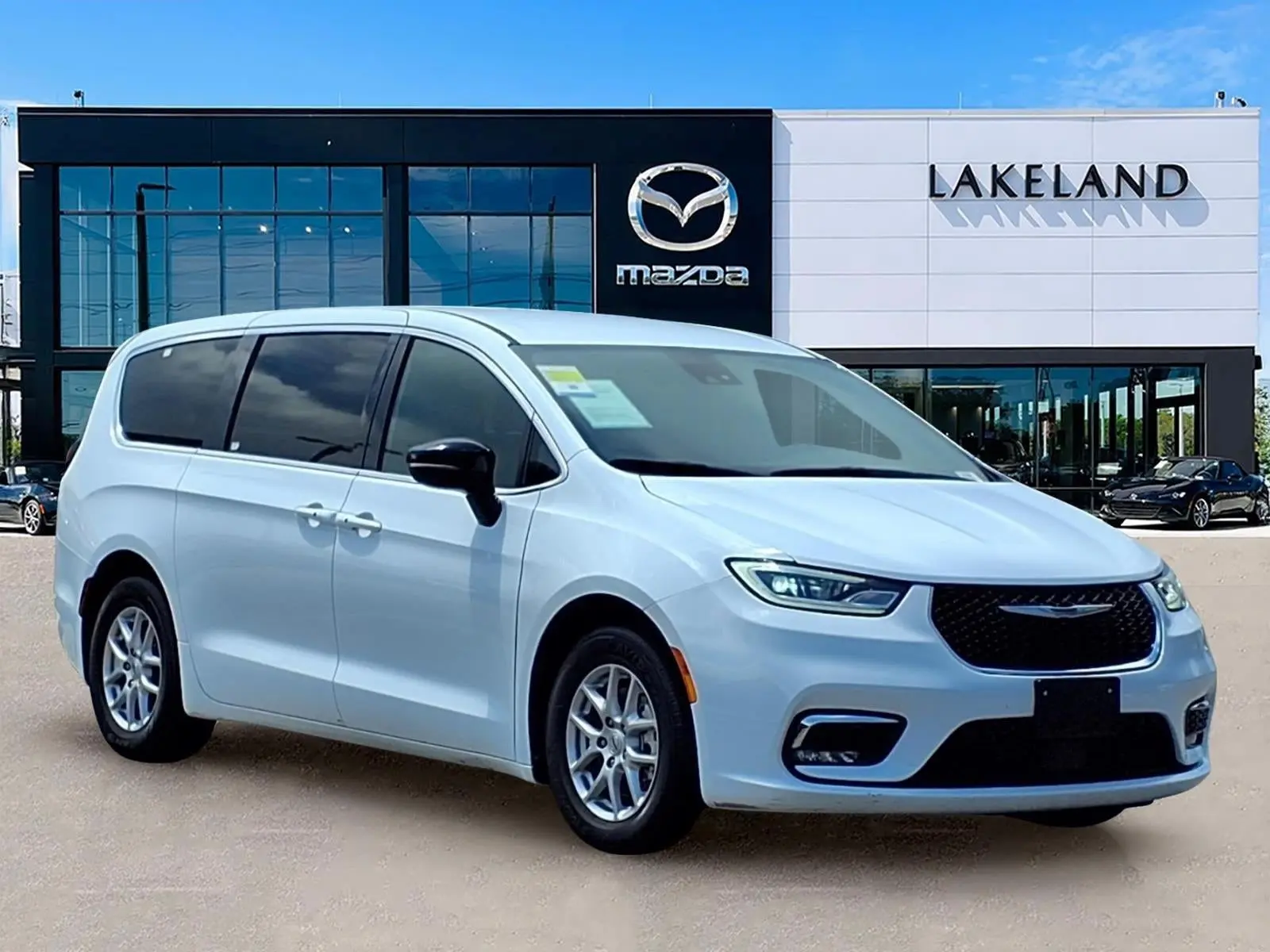 Vehicle Image 1