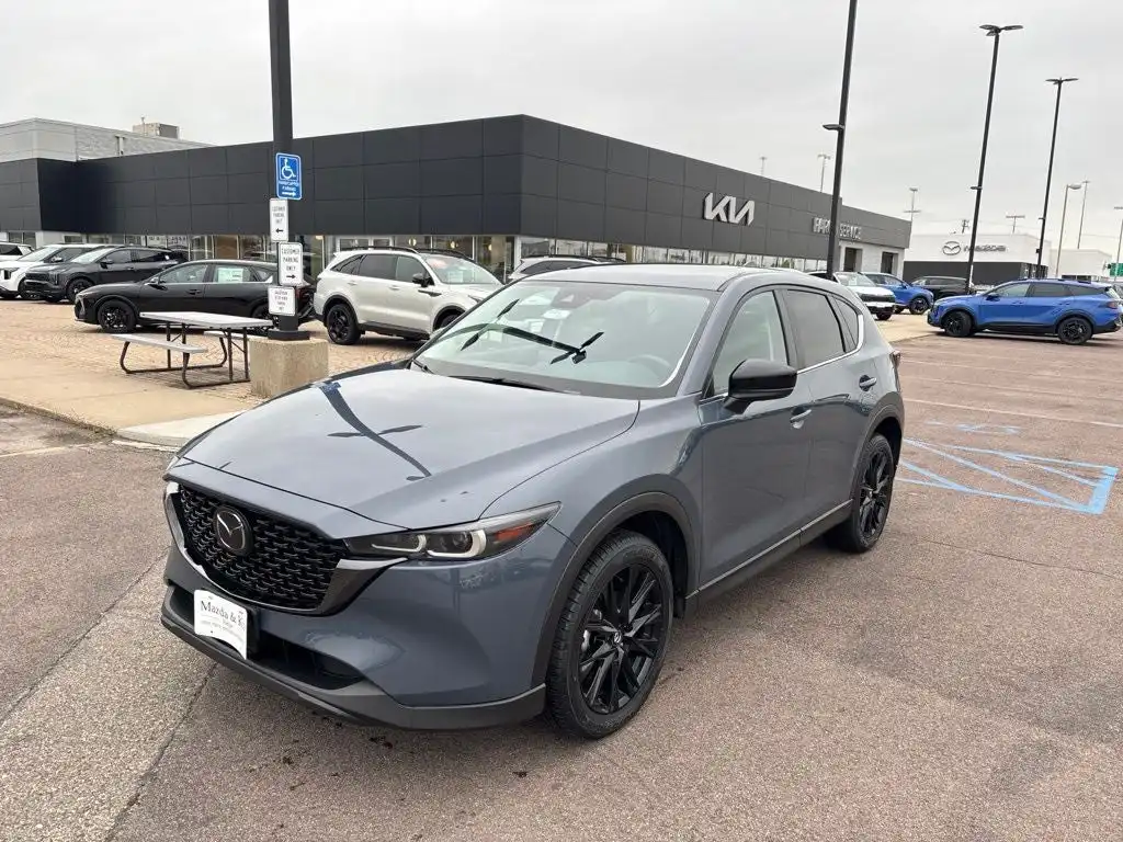 2023 Mazda CX-5 S Carbon Edition Auto AWD's photo