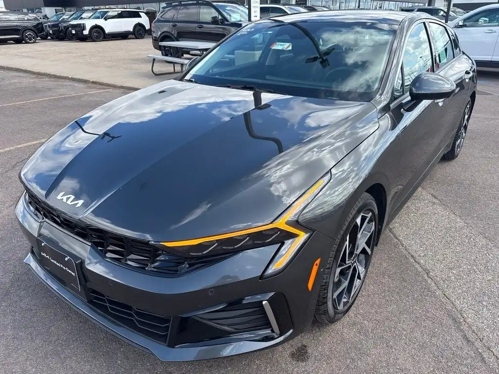 2025 Kia Optima EX FWD's photo