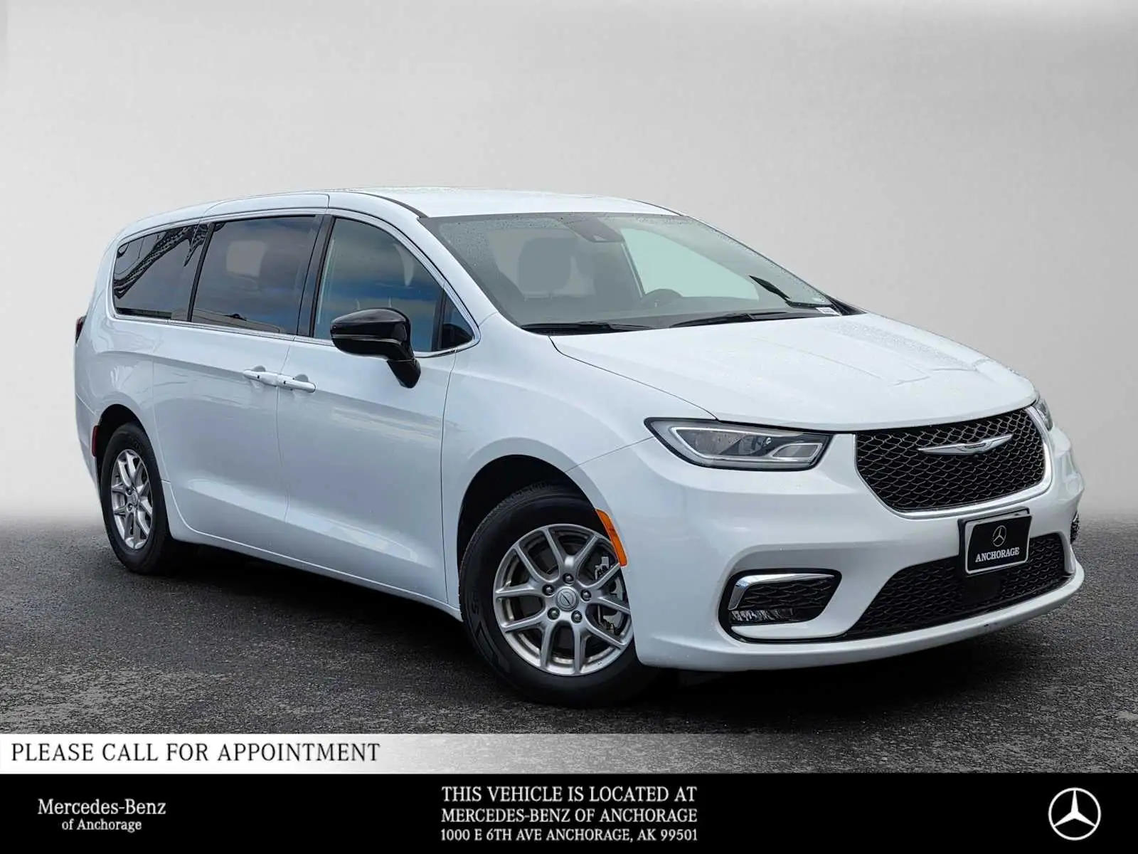 2025 Chrysler Pacifica Select photo 1