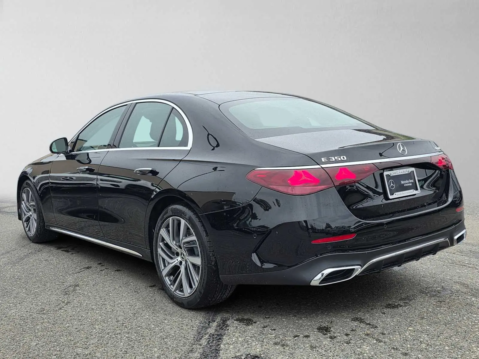 2026 Mercedes-Benz E-Class E350 4MATIC photo 5