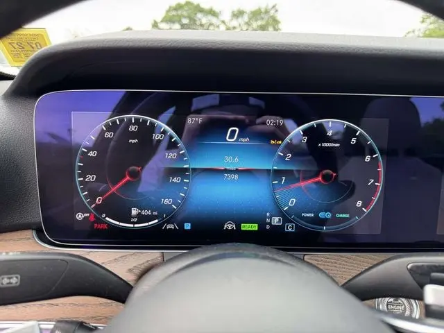 2023 Mercedes-Benz E-Class E450 4MATIC photo 3