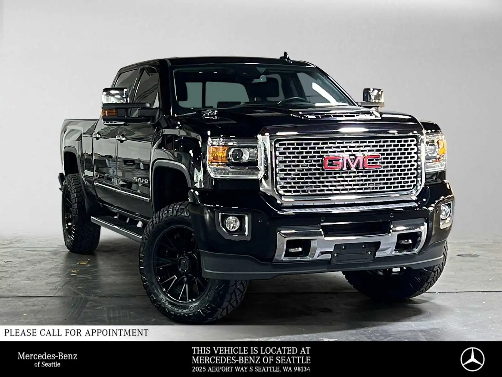 2017 GMC Sierra 4WD Crew Cab Standard Box Denali's photo