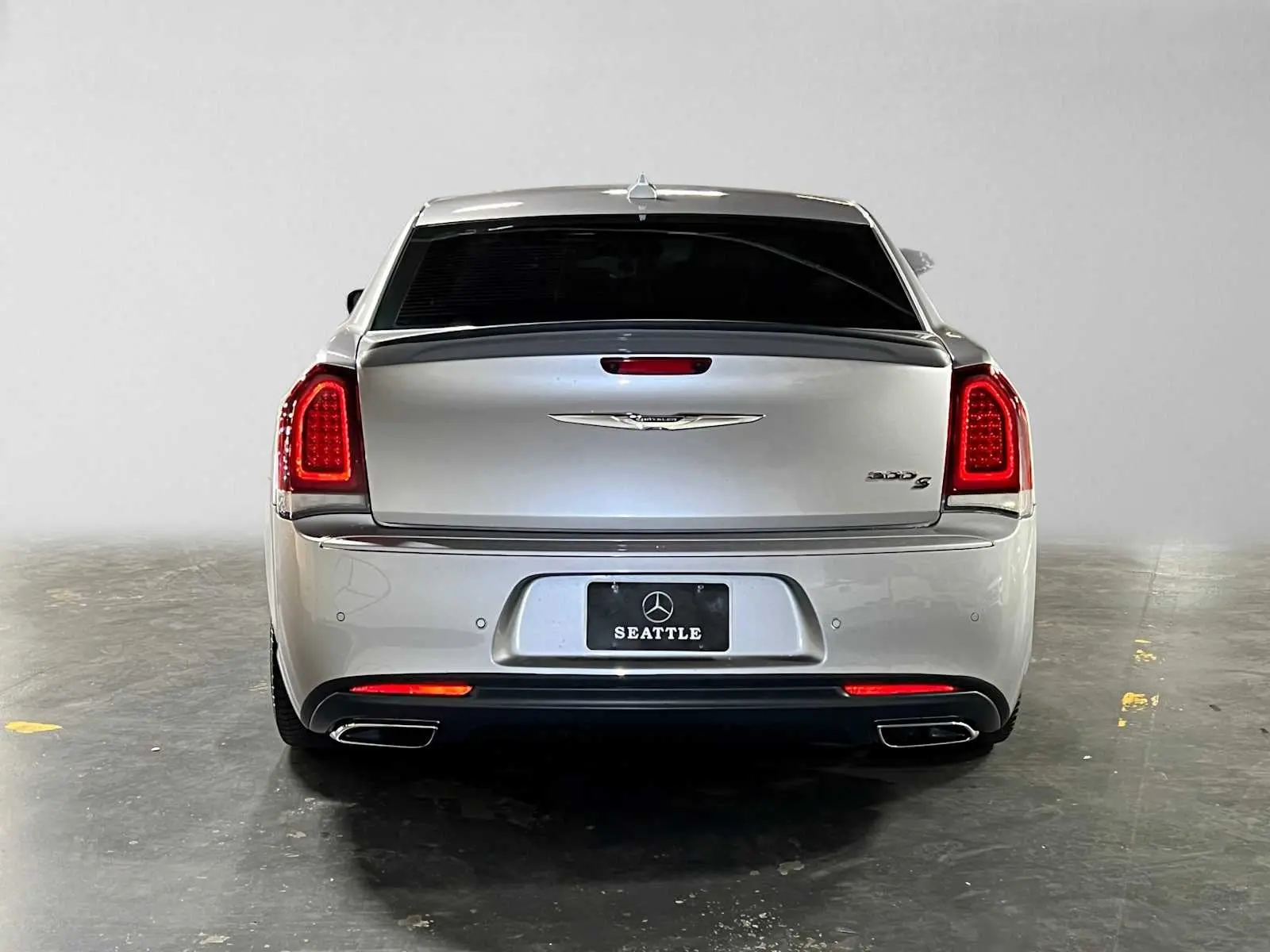 2018 Chrysler 300 S photo 4