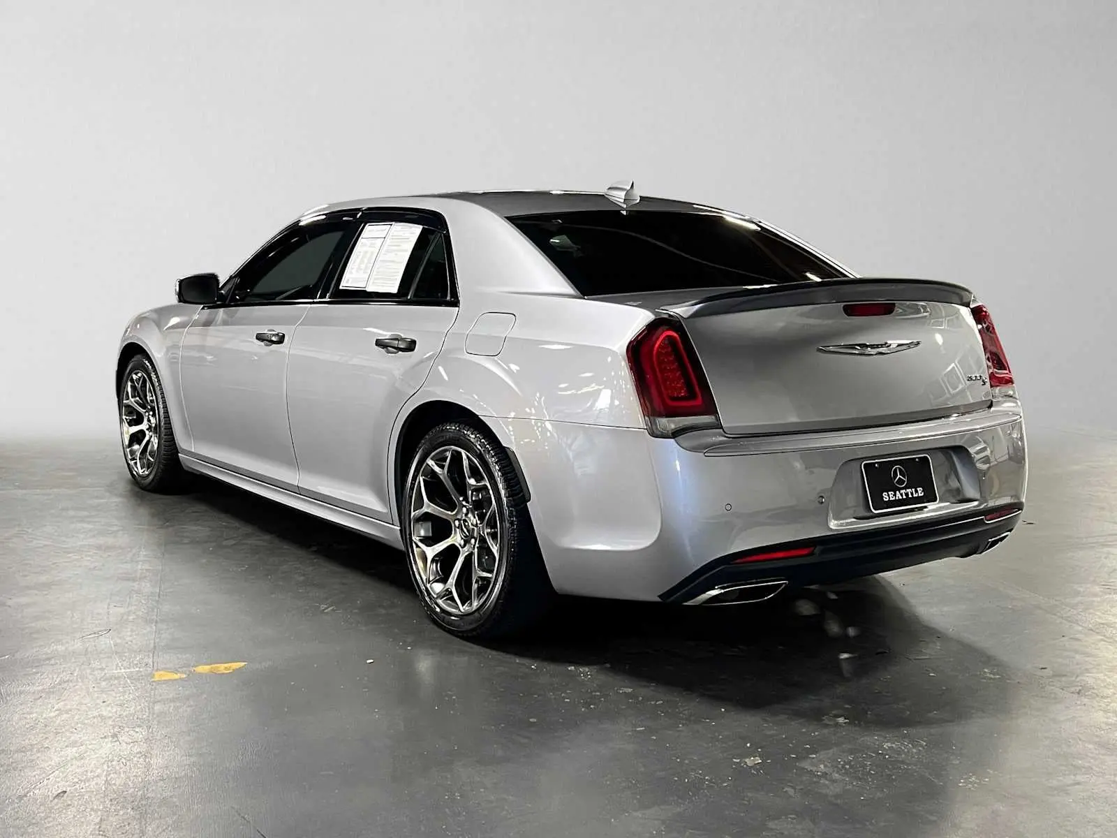 2018 Chrysler 300 S photo 5