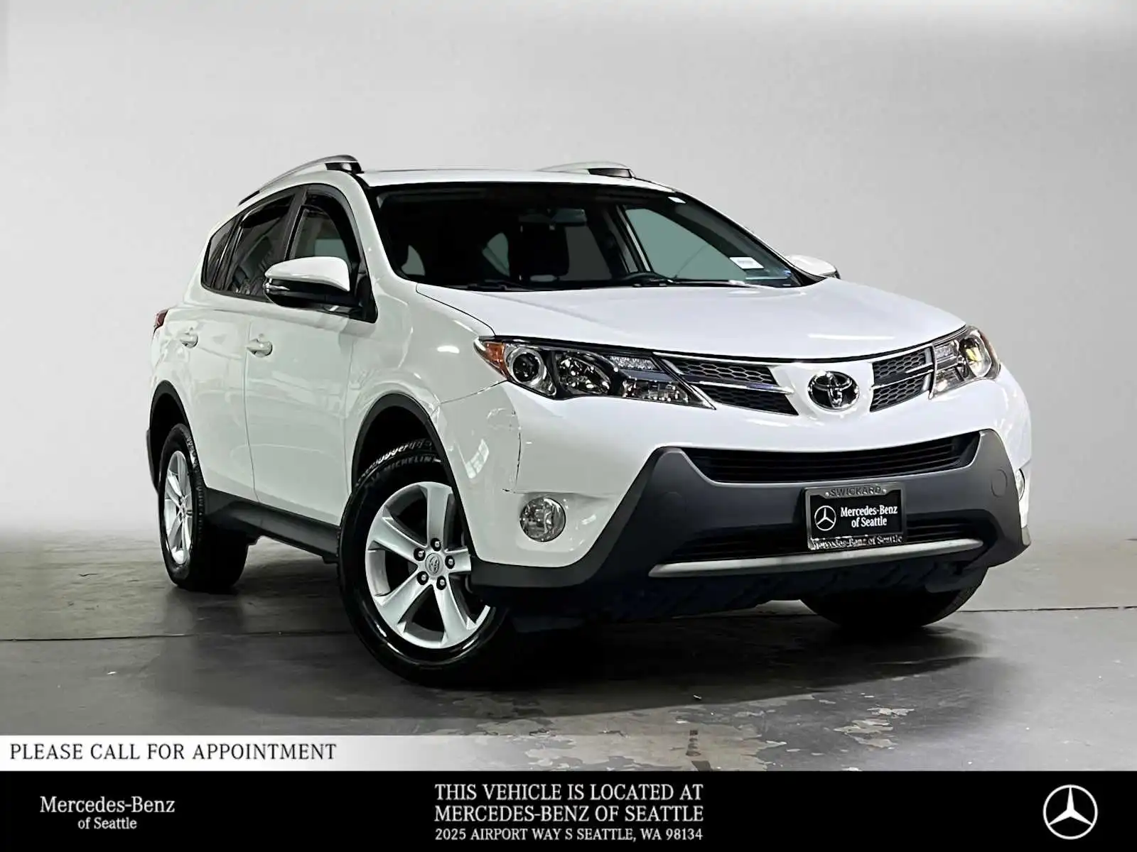 2014 Toyota RAV4 XLE AWD's photo