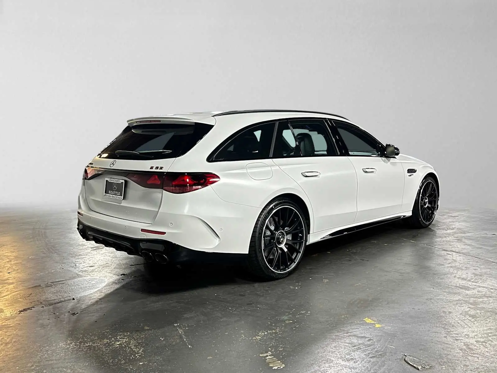 2026 Mercedes-Benz E-Class AMG E53 4MATIC photo 3