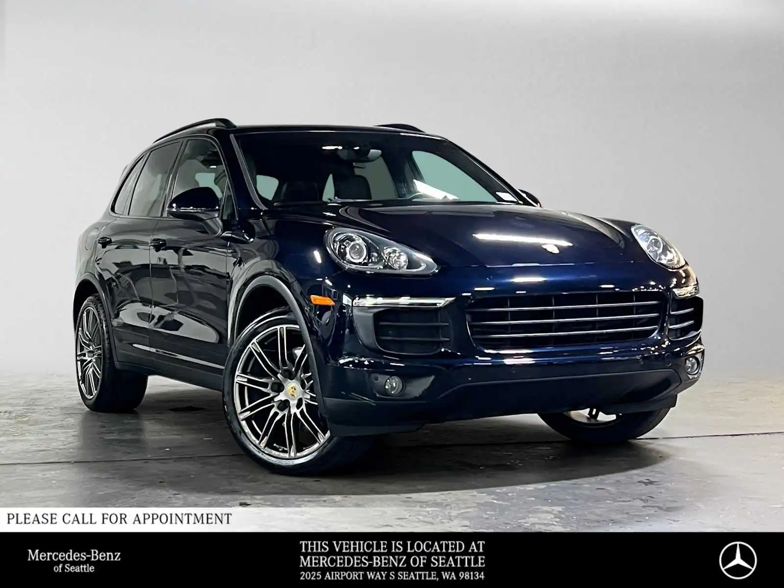 2018 Porsche Cayenne Platinum Edition's photo
