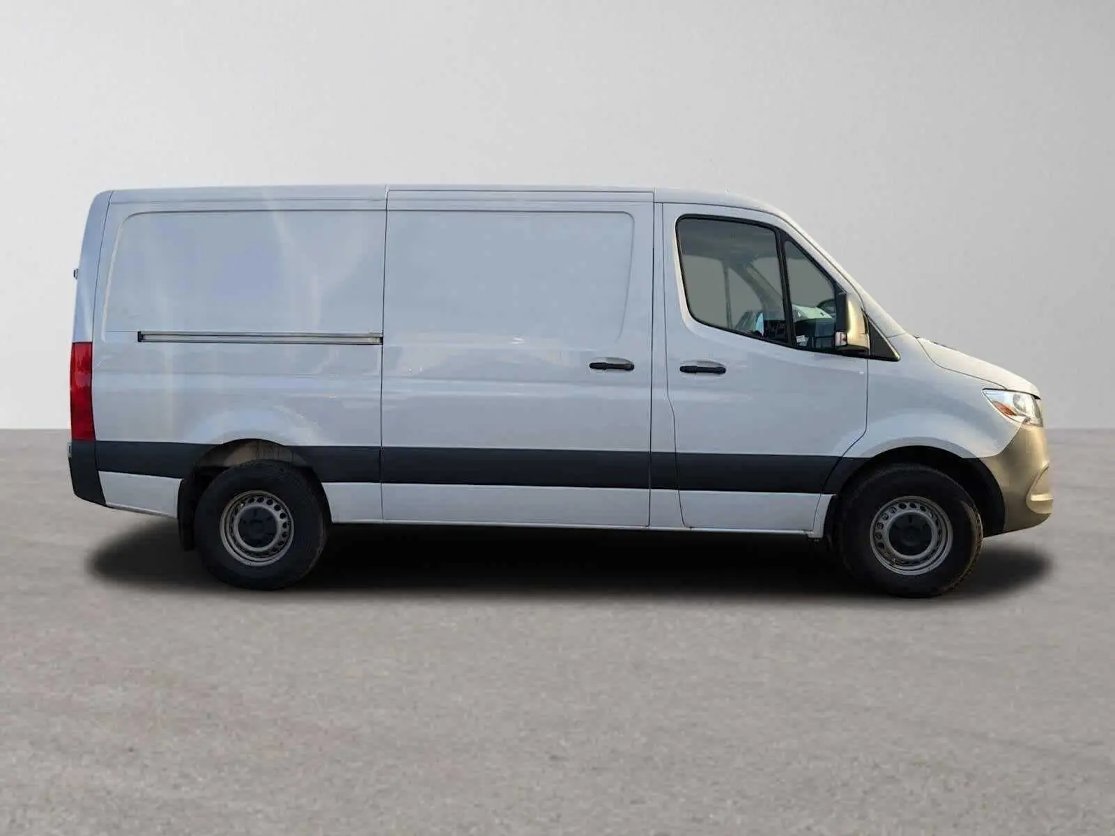 2025 Mercedes-Benz Sprinter 2500 144 WB photo 3