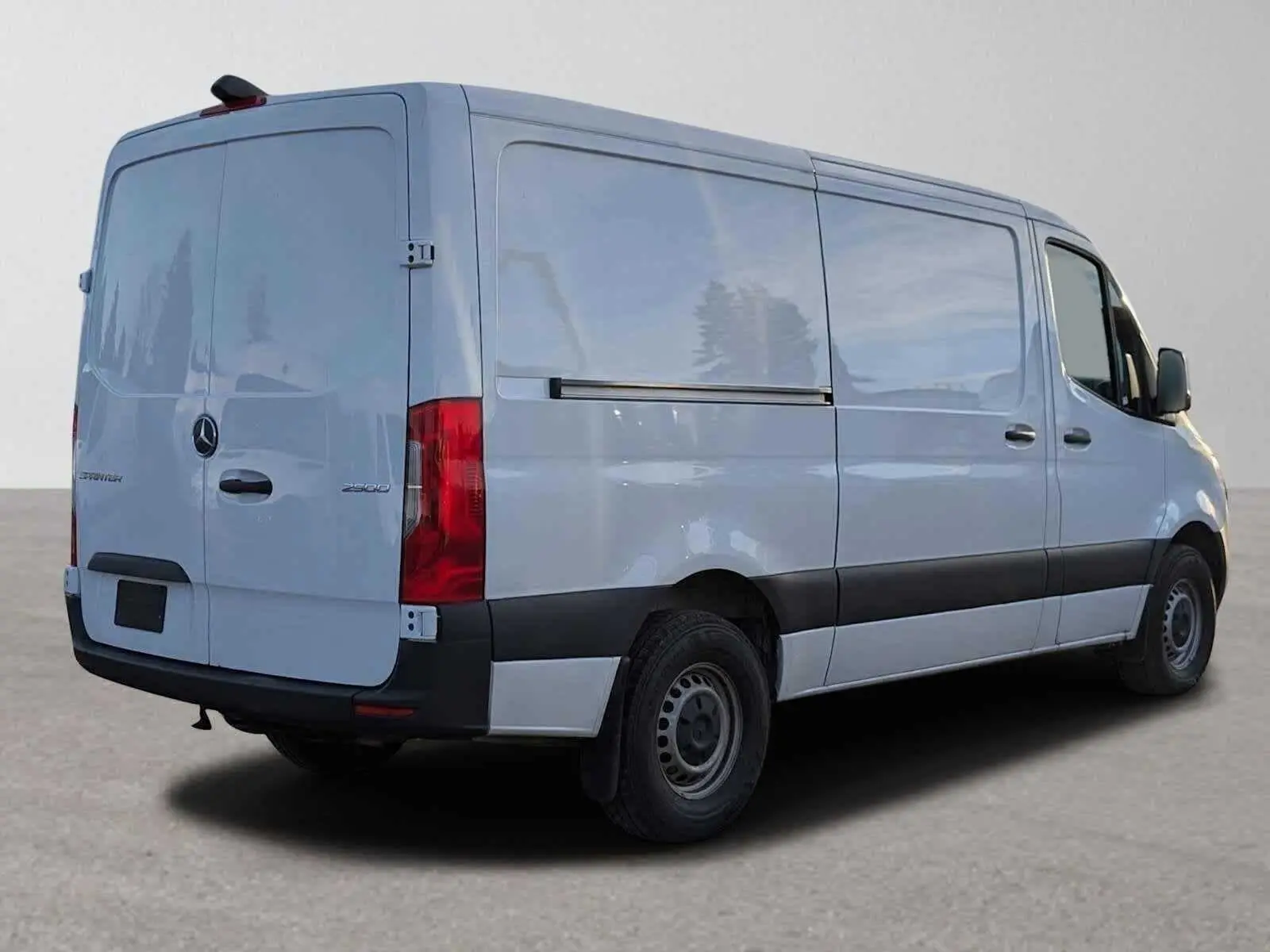 2025 Mercedes-Benz Sprinter 2500 144 WB photo 4