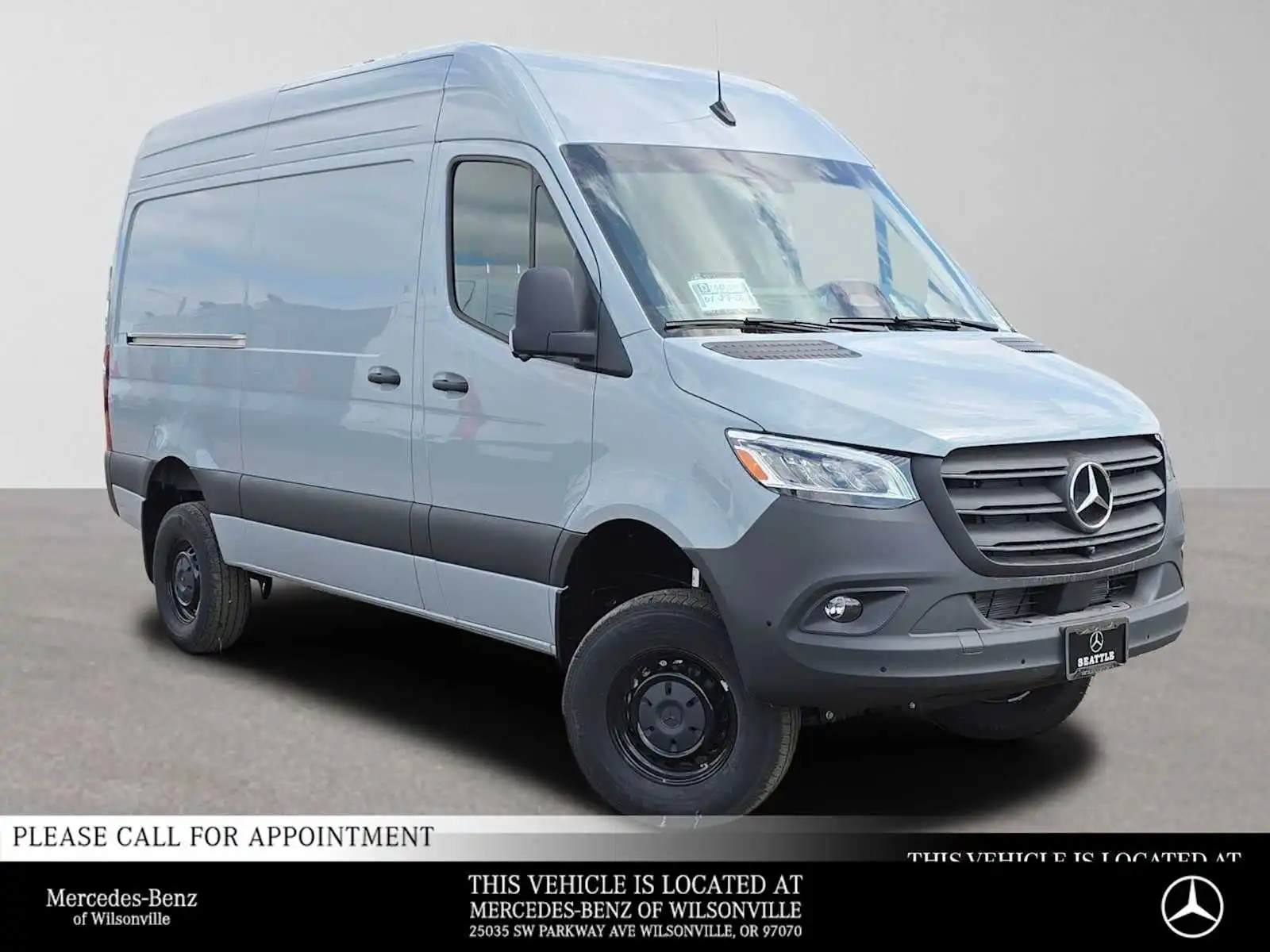 2025 Mercedes-Benz Sprinter 2500 144 WB HO Standard Roof 4x4's photo