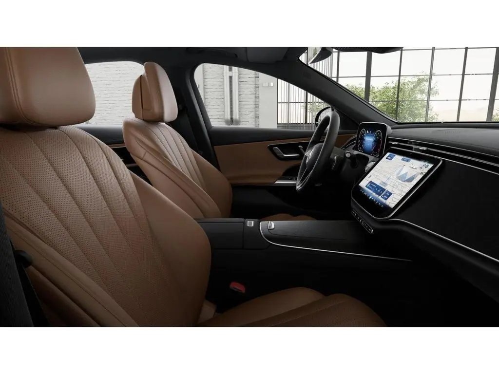 2027 Mercedes-Benz E-Class E350 4MATIC photo 4