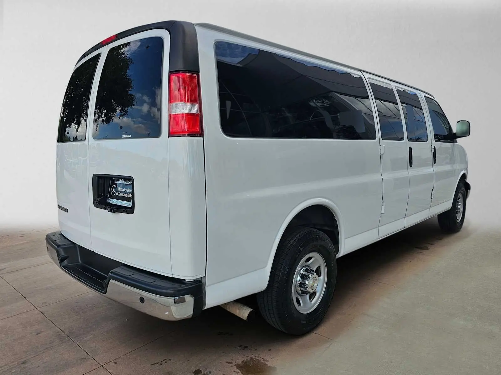 2022 Chevrolet Express 3500 LT Extended photo 3