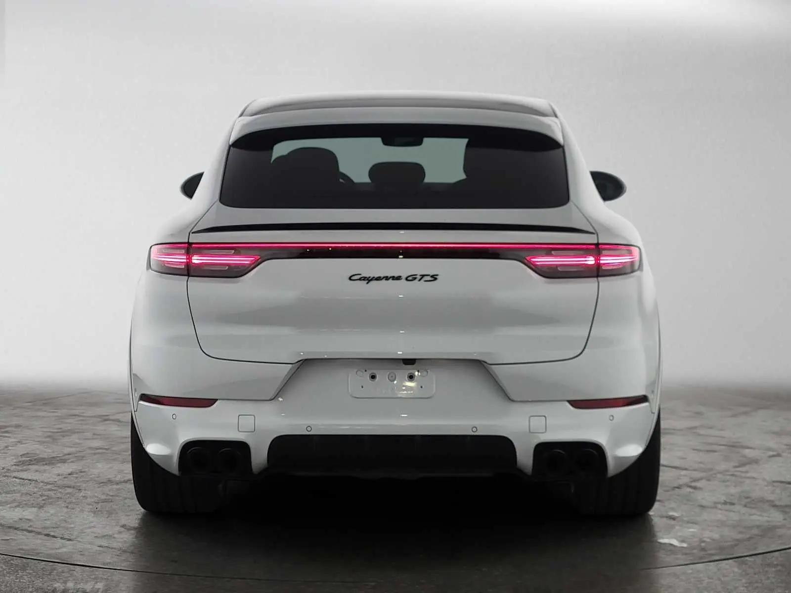 2022 Porsche Cayenne GTS photo 4