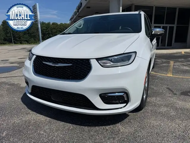 2023 Chrysler Pacifica Limited photo 1