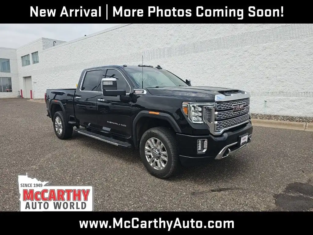 2023 GMC Sierra 4WD Crew Cab Standard Box Denali's photo