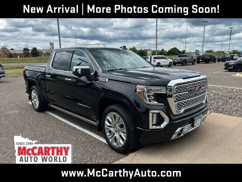 2020 GMC Sierra 4WD Crew Cab Short Box Denali's photo