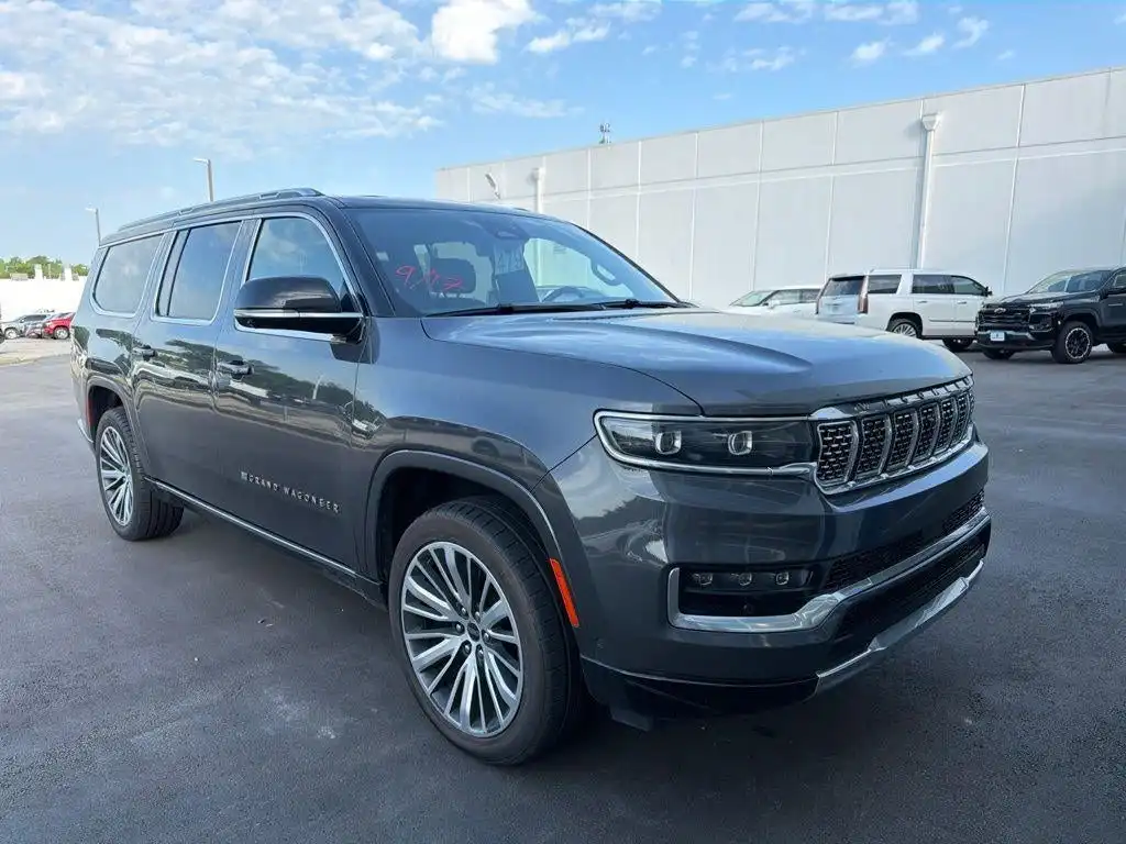 2024 Jeep Grand Wagoneer L Series III 4WD's photo