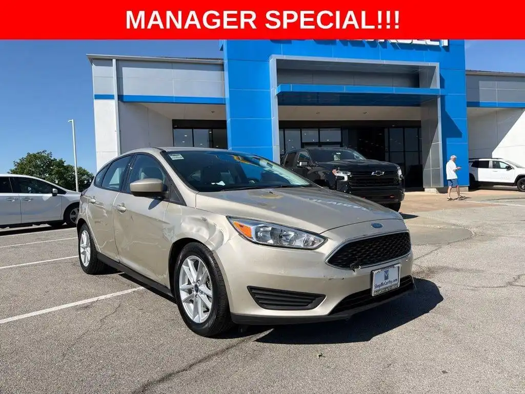 2018 Ford Focus Hatch SE's photo