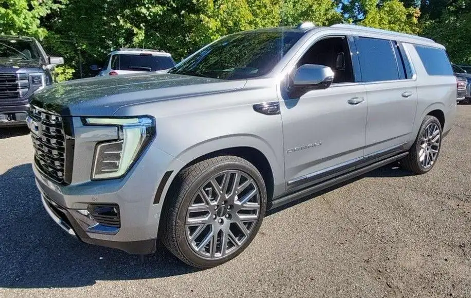 2026 GMC Yukon Denali Ultimate AWD's photo