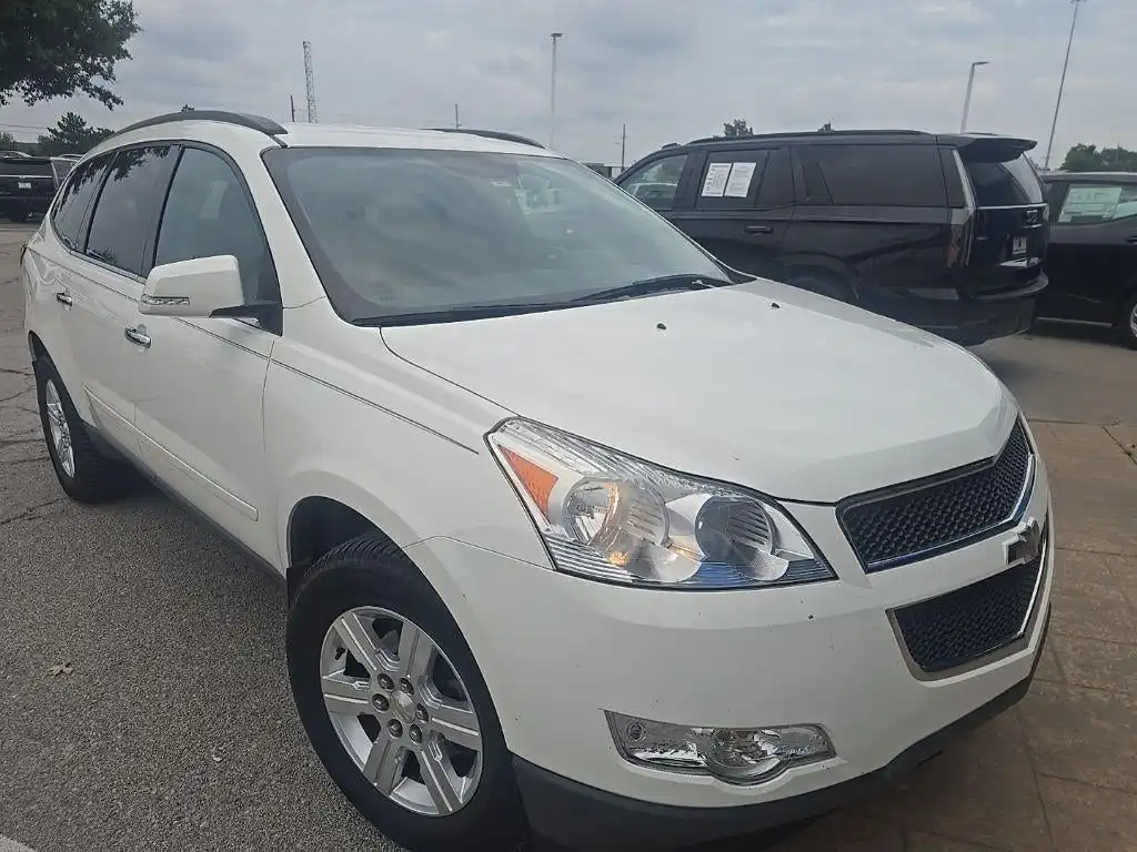 2012 Chevrolet Traverse 2LT FWD's photo