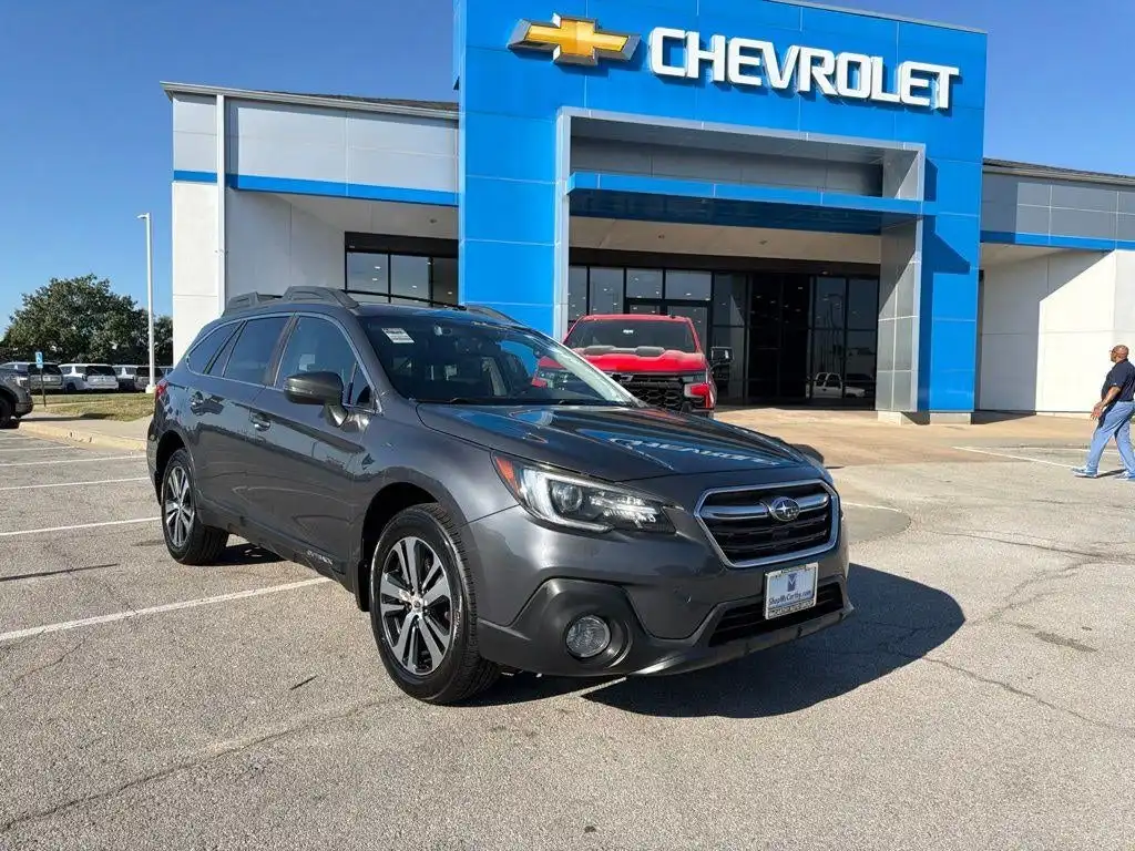 2018 Subaru Outback 2.5i Limited's photo