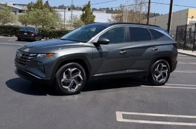 2024 Hyundai Tucson PHEV SEL AWD's photo