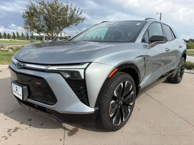 2024 Chevrolet Blazer EV RS AWD photo 4