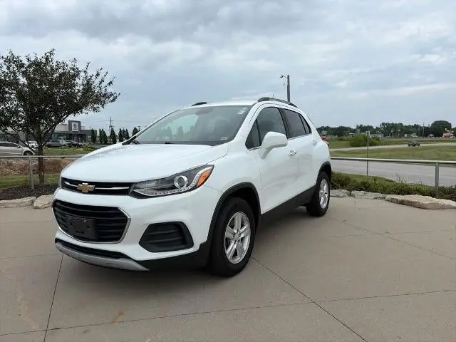 2017 Chevrolet Trax LT AWD photo 3