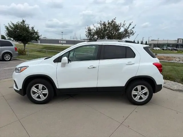 2017 Chevrolet Trax LT AWD photo 4