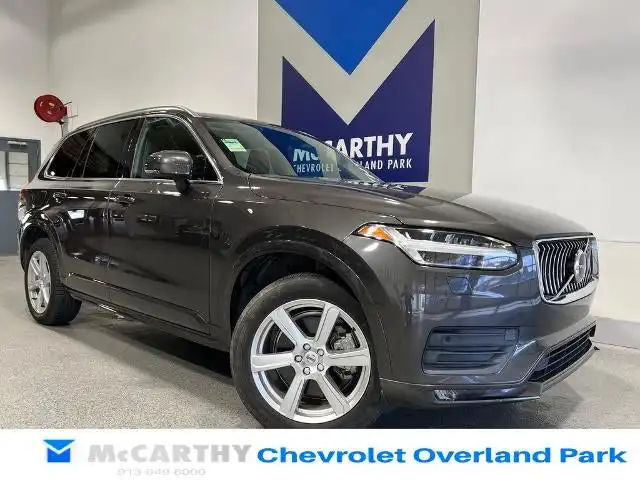 2023 Volvo XC90 B5 Core 4WD's photo
