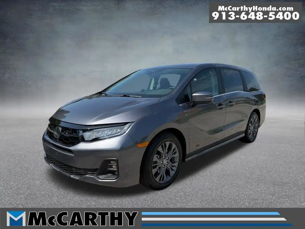 2026 Honda Odyssey Touring's photo